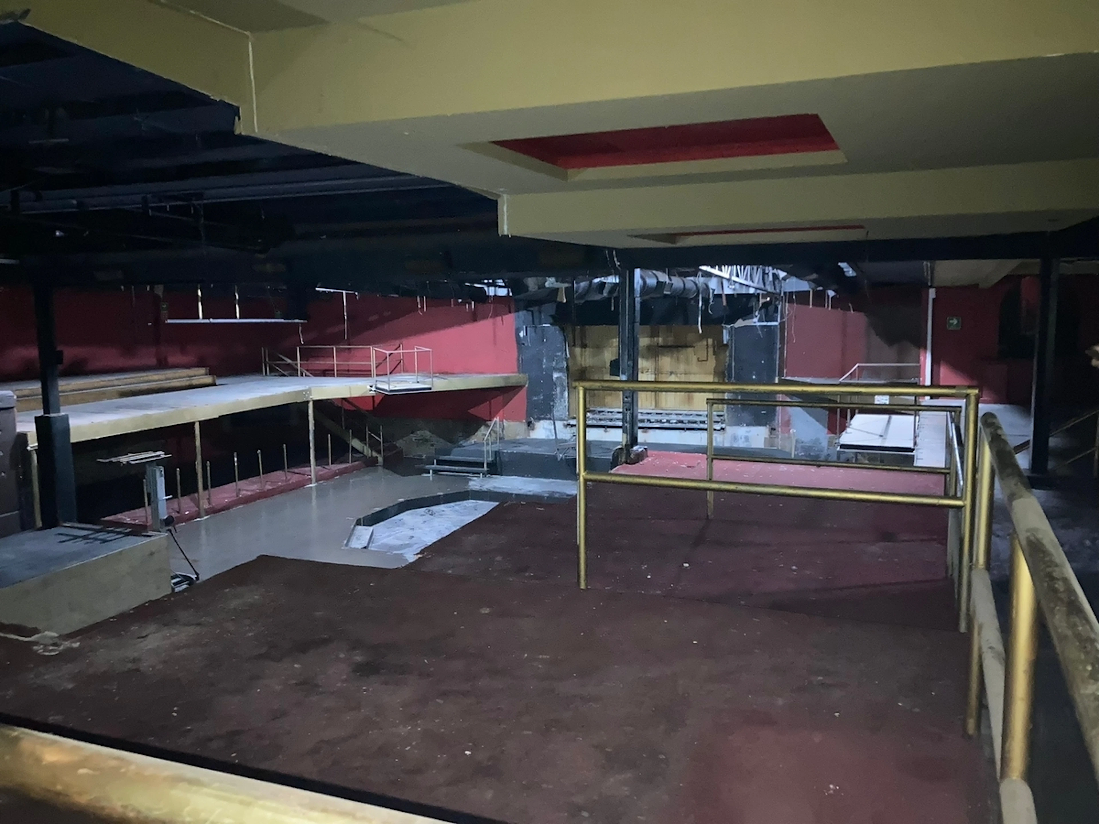 Local Comercial Spot2