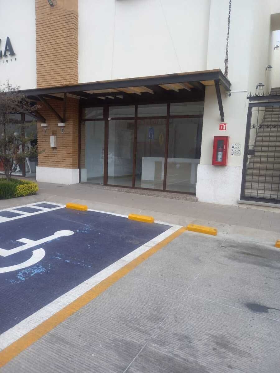 Local Comercial Spot2