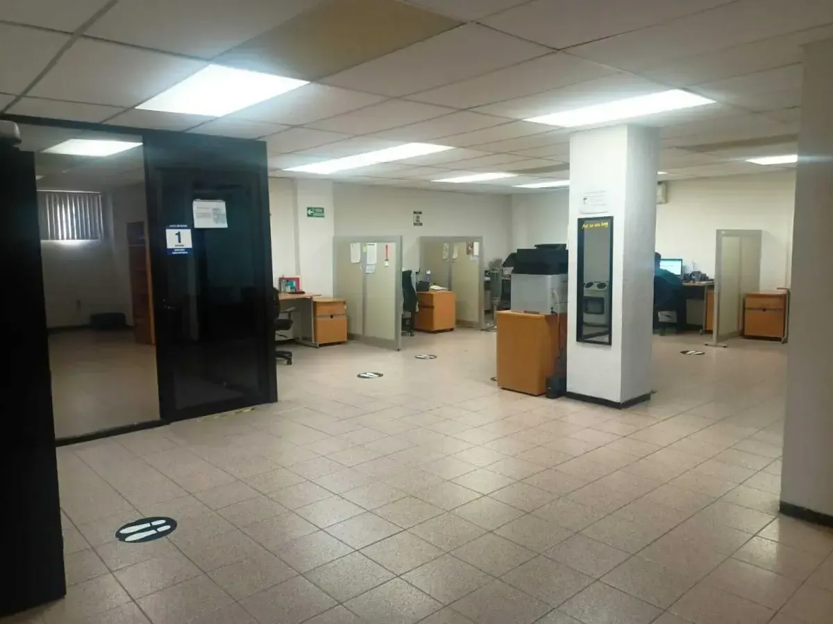 Local Comercial Spot2