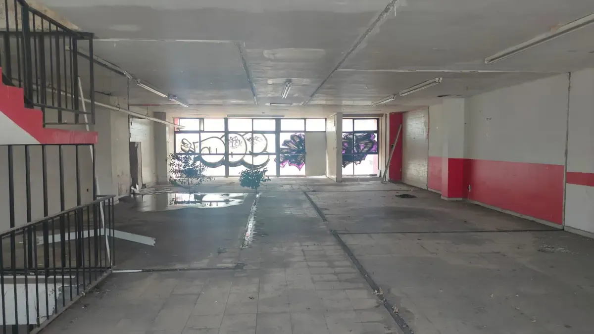 Local Comercial Spot2