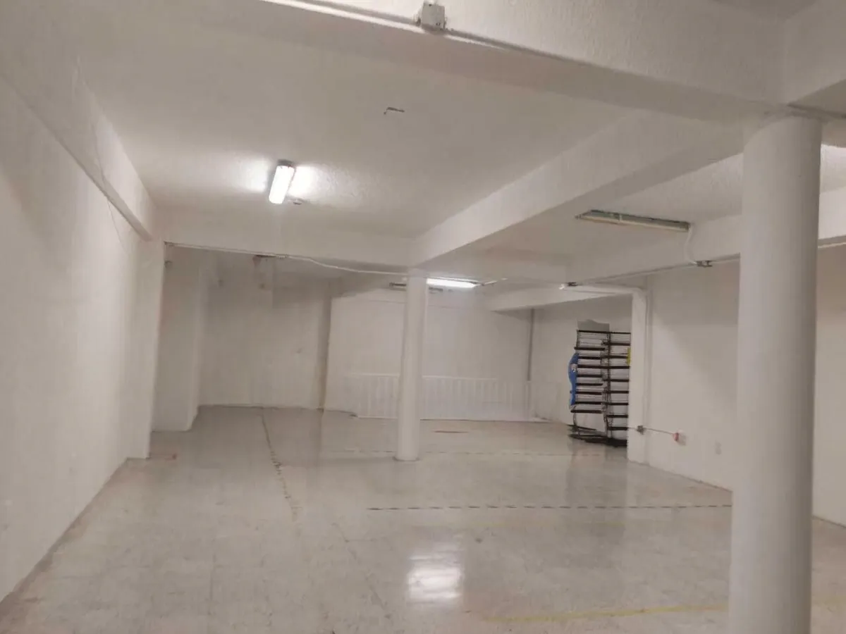 Local Comercial Spot2