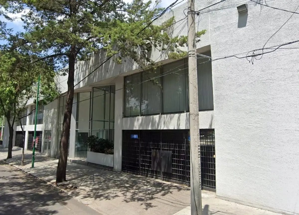 Local Comercial Spot2