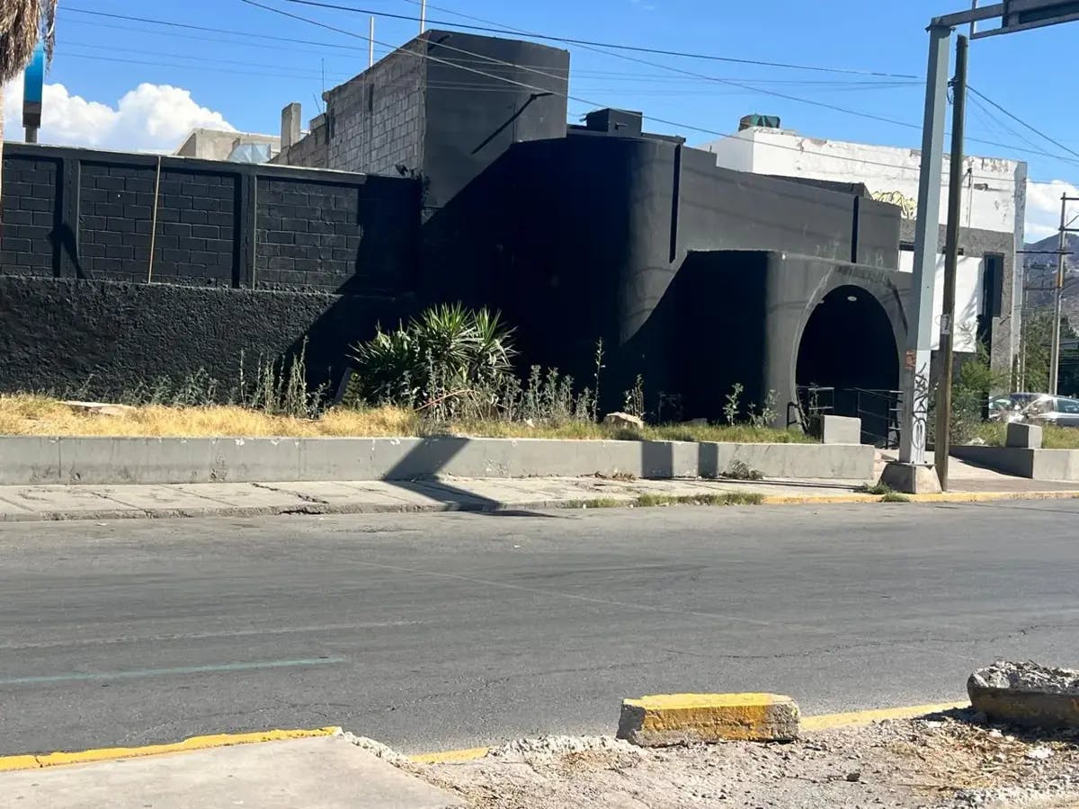 Local Comercial Spot2