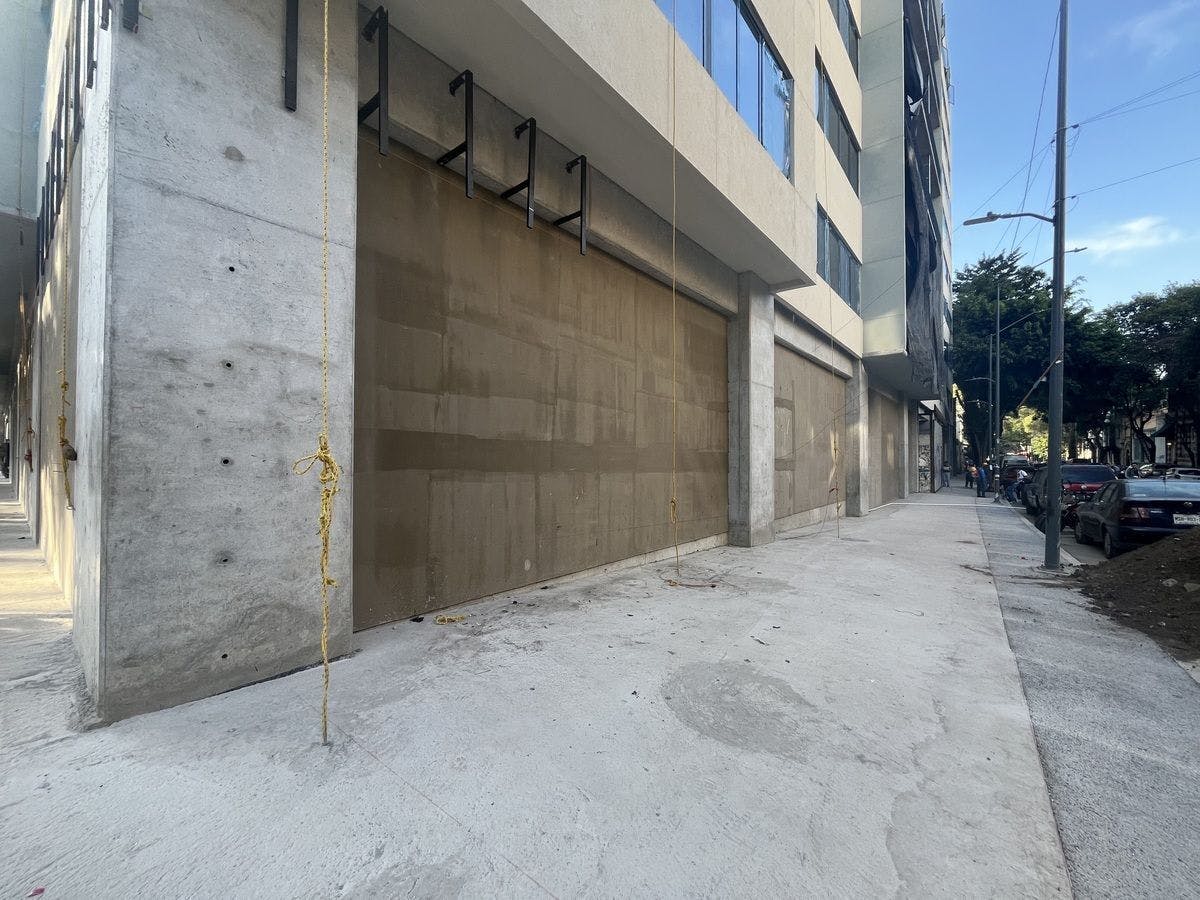 Local Comercial Spot2