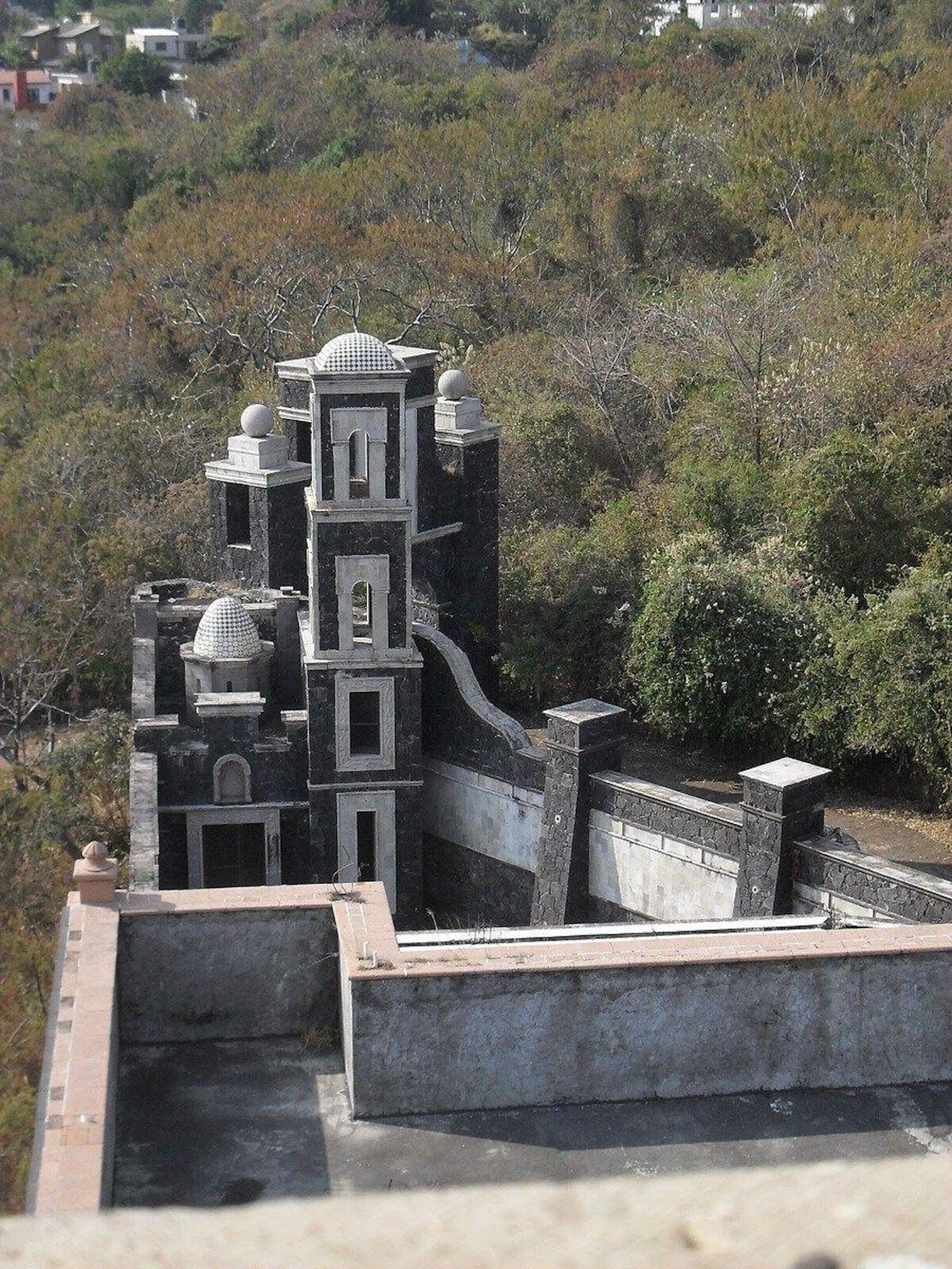EN VENTA Terreno con uso de posible hotel