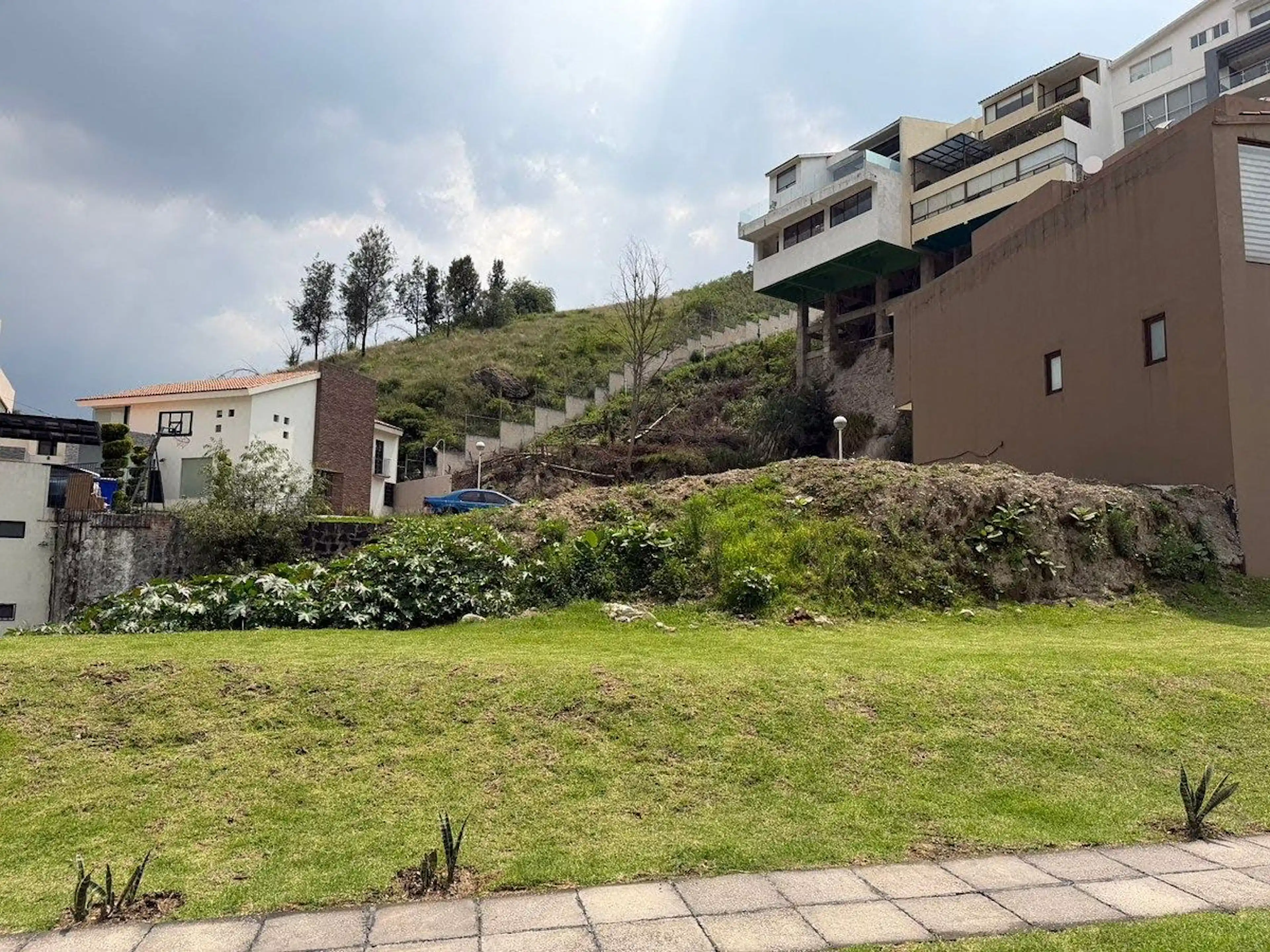Terreno en venta en Lomas del Río – 330 m² con excelente ubicación y vistas priv