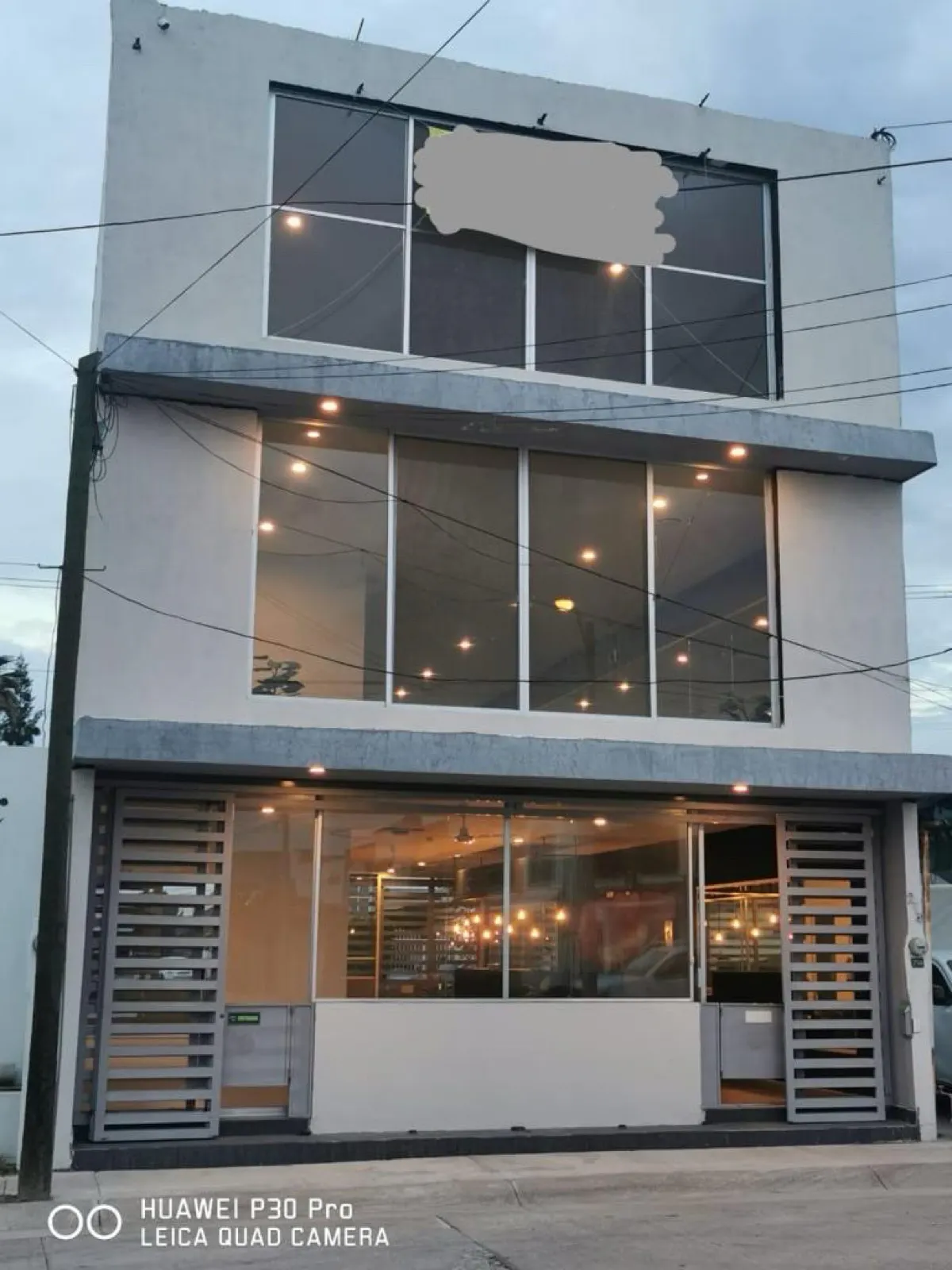 Local Comercial Spot2