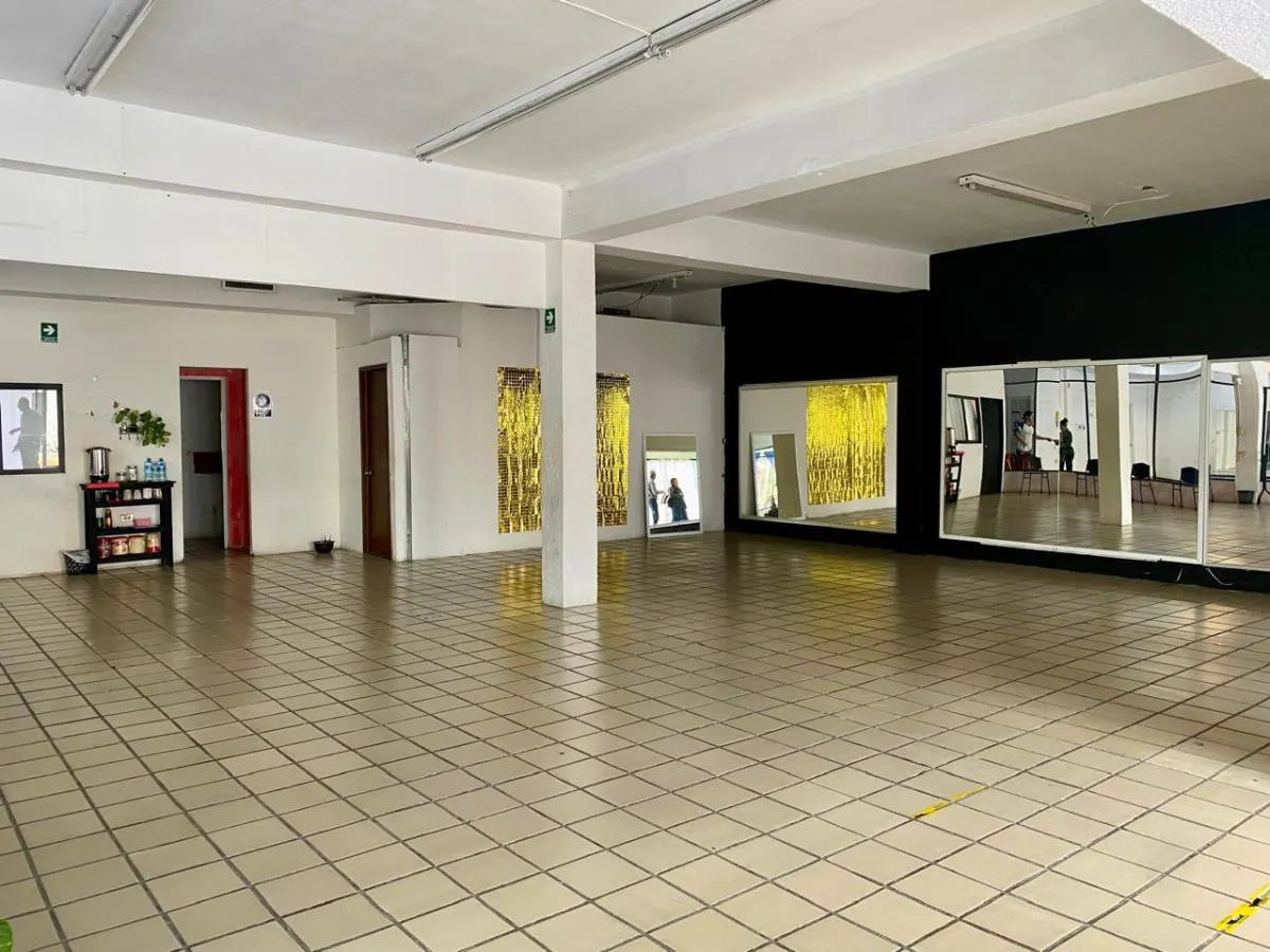 Local Comercial Spot2