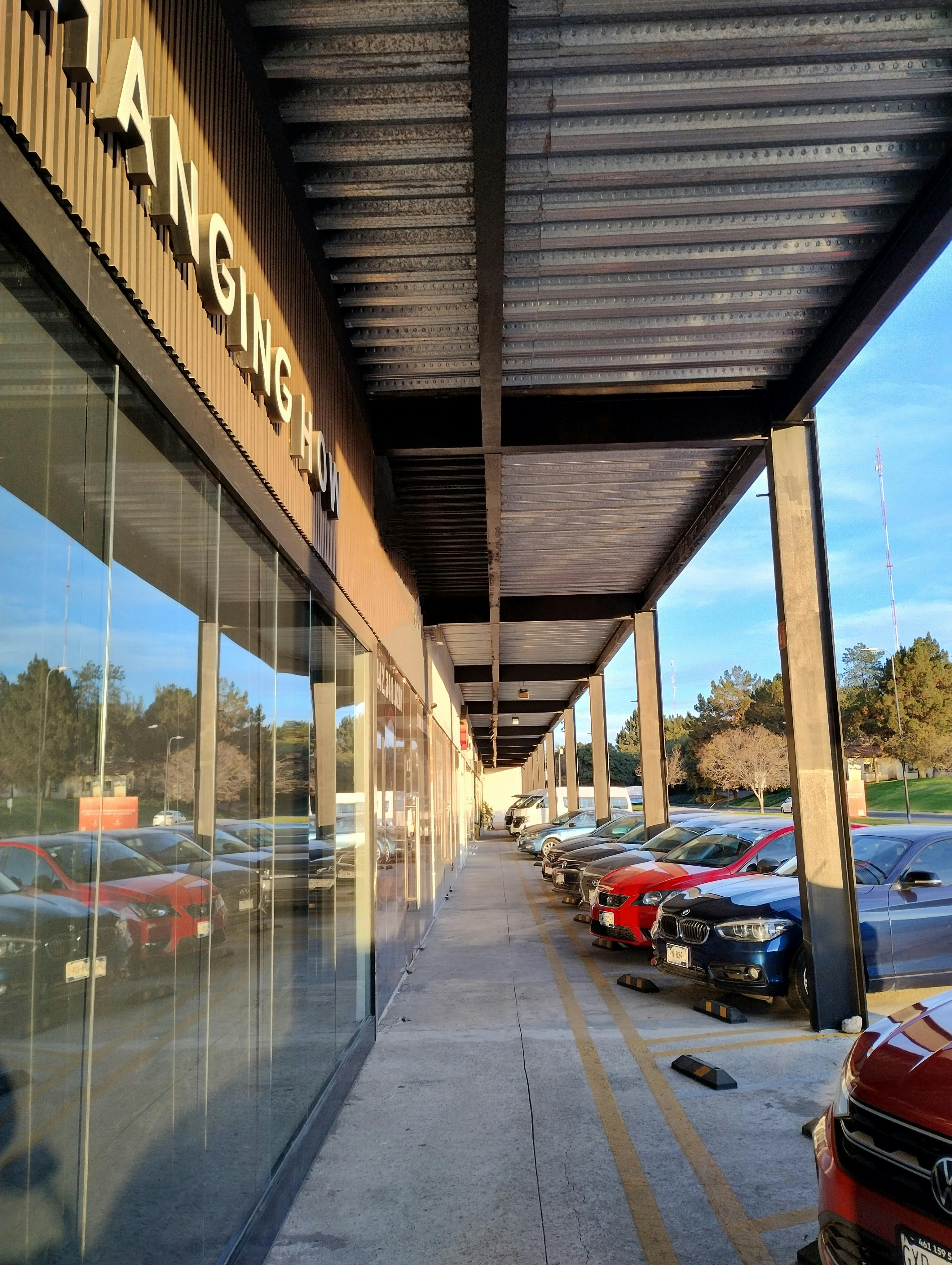 Local Comercial Spot2