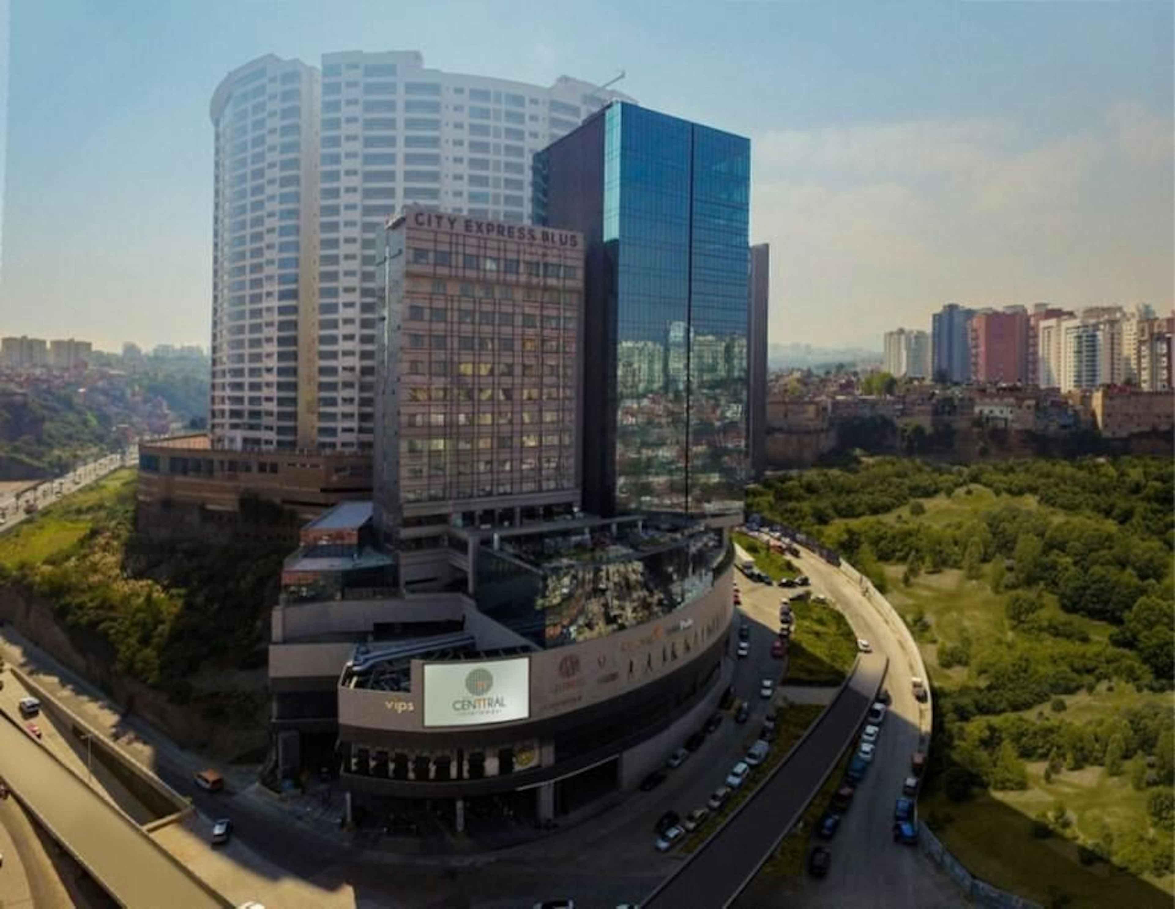 Boulevard Palmas Hills 2