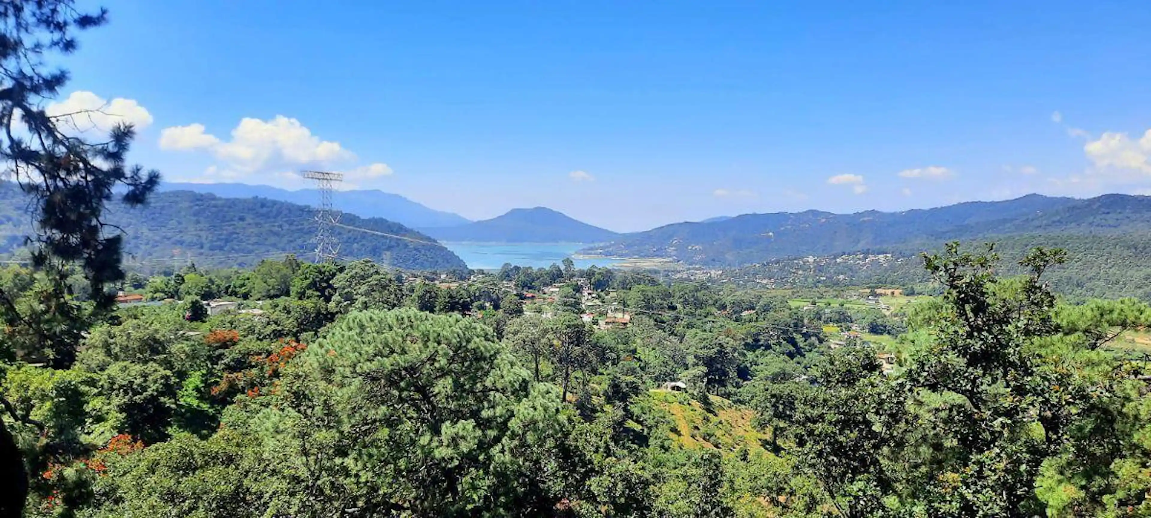 Con excelente vista al lago a 20 minutos de valle
