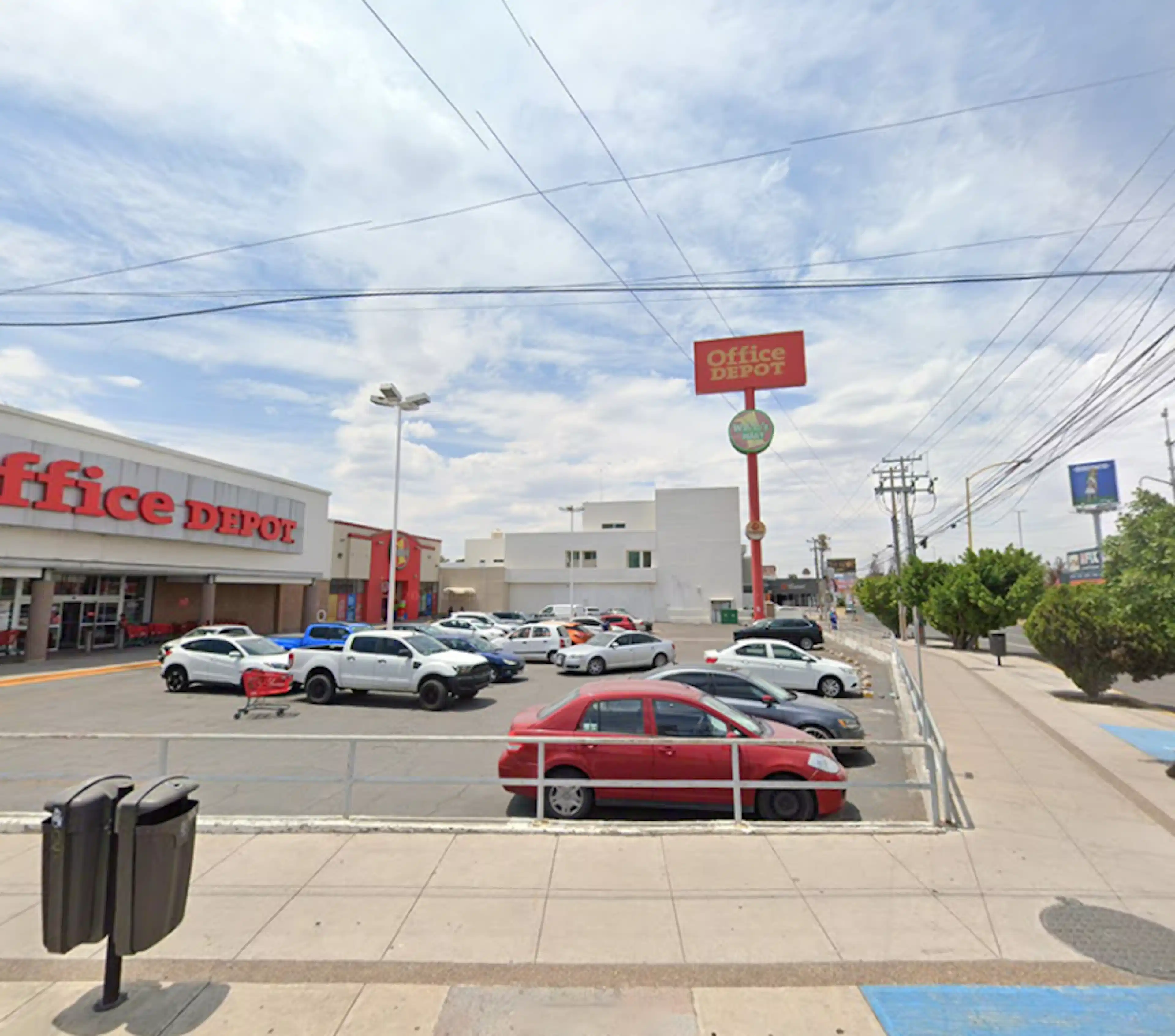 Avenida José María Chávez