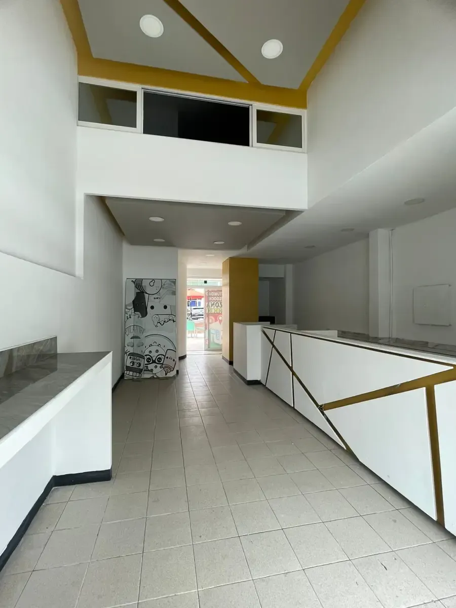 Local Comercial Spot2