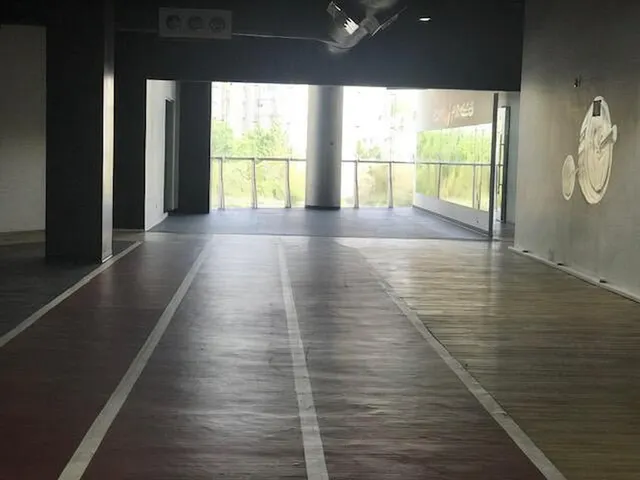 Local Comercial Spot2