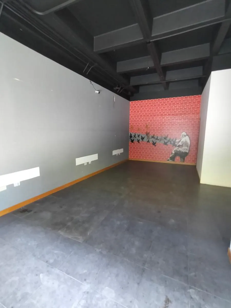 Local Comercial Spot2