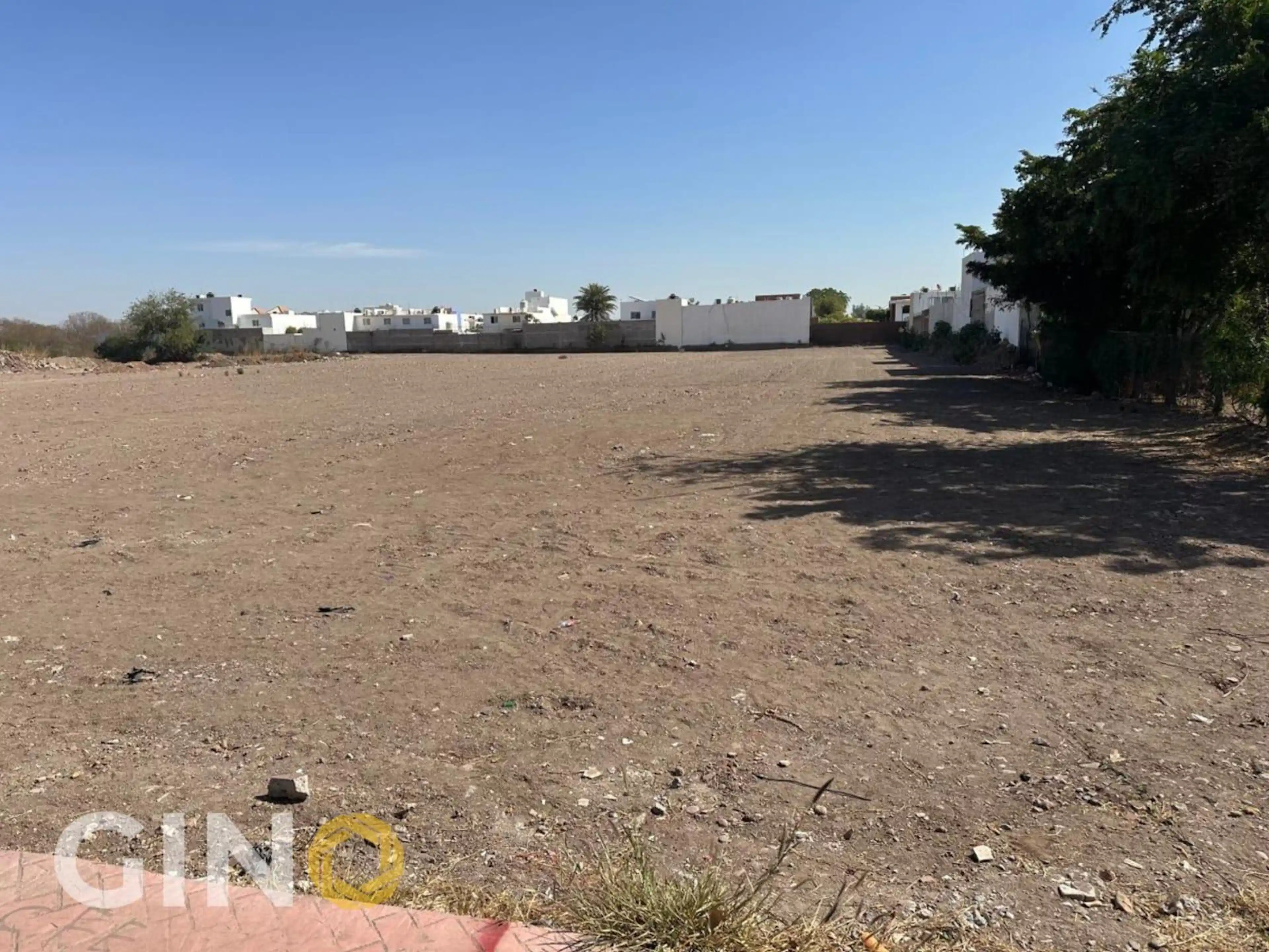 Vendo TERRENO en Culiacán.