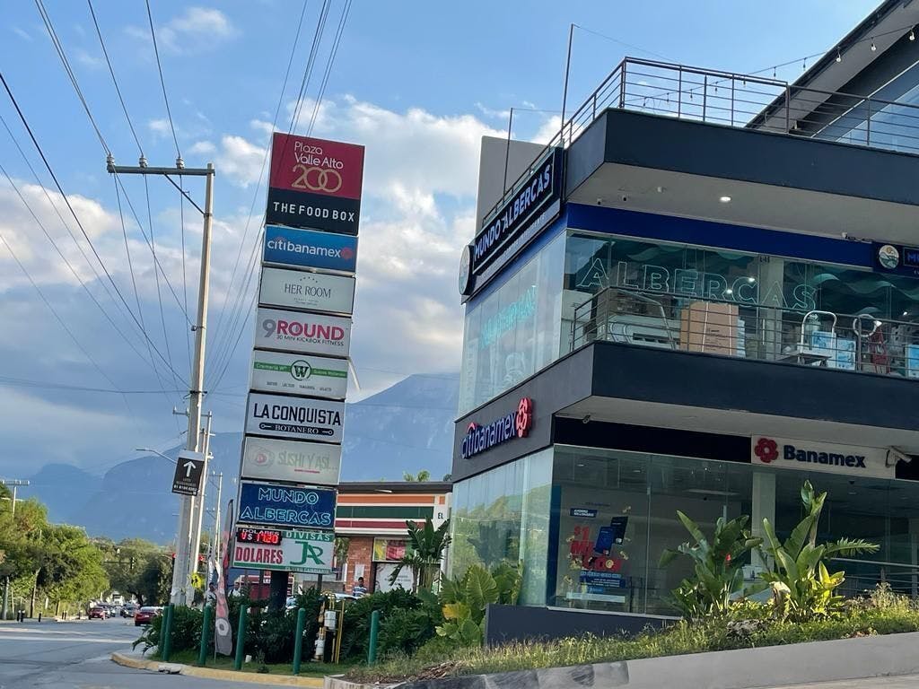 Local Comercial Spot2