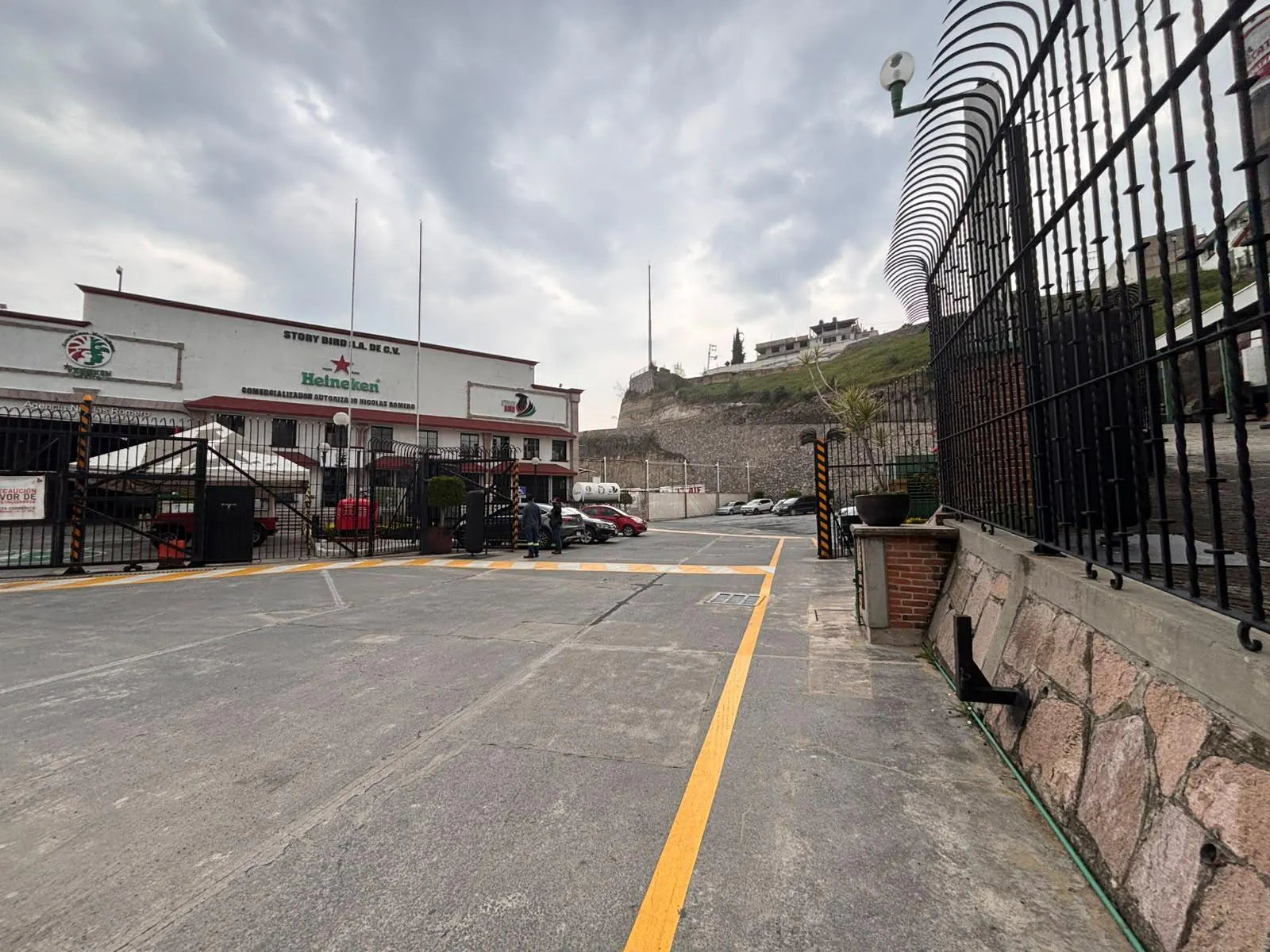 Industrial Spot2