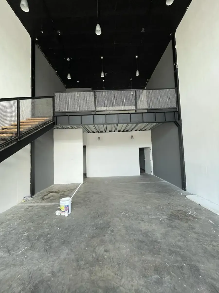 Local Comercial Spot2