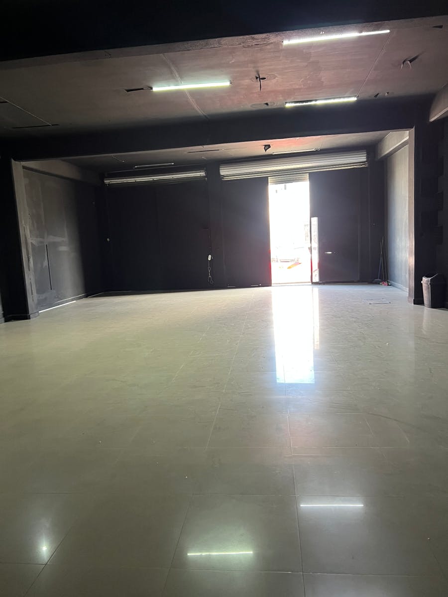 Local Comercial Spot2