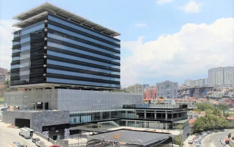 Local Comercial Spot2