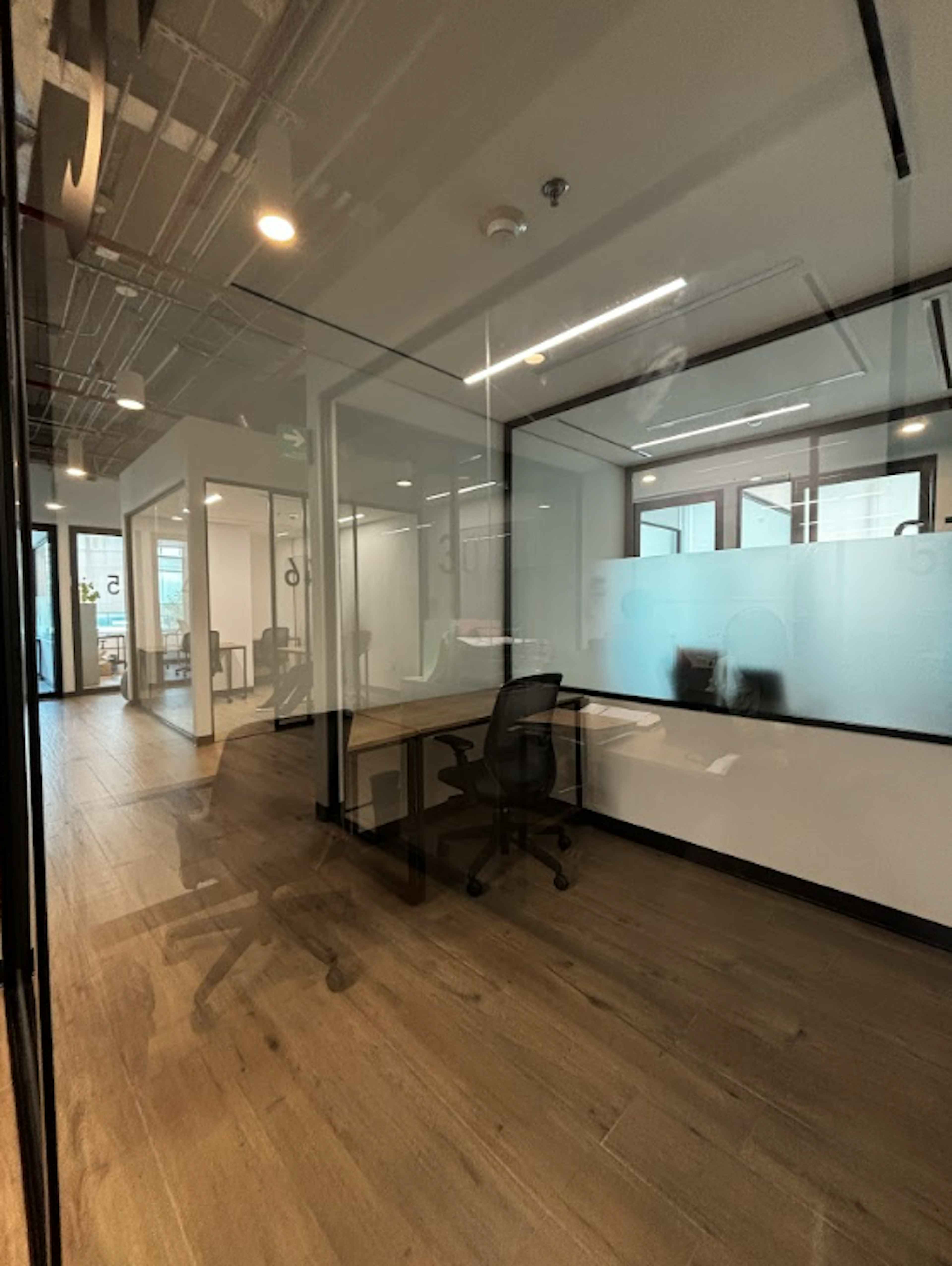 Oficina 73 - 2 Personas