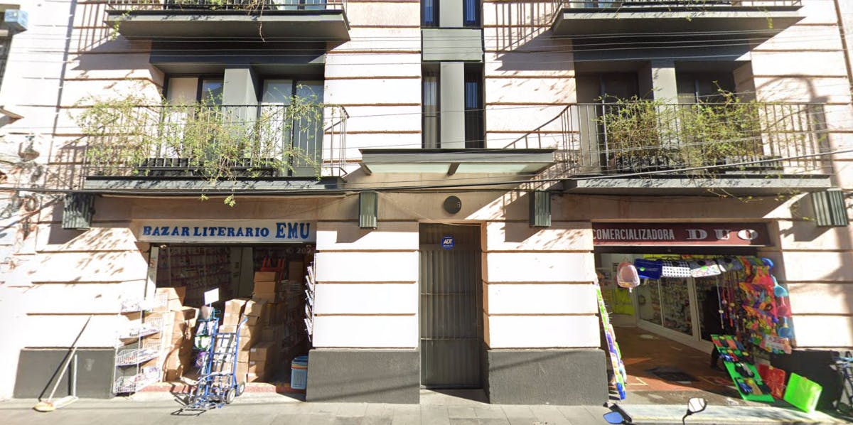 Local Comercial Spot2