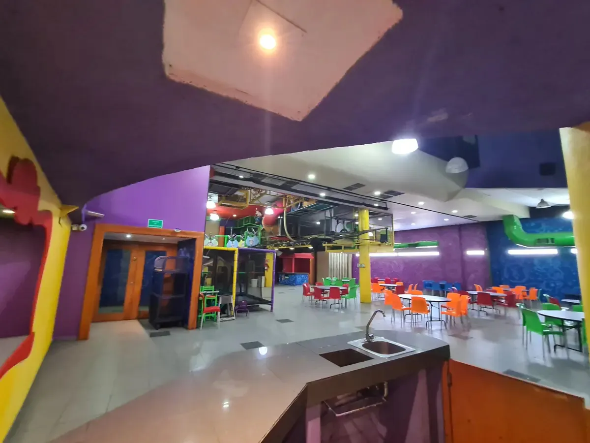 Local Comercial Spot2