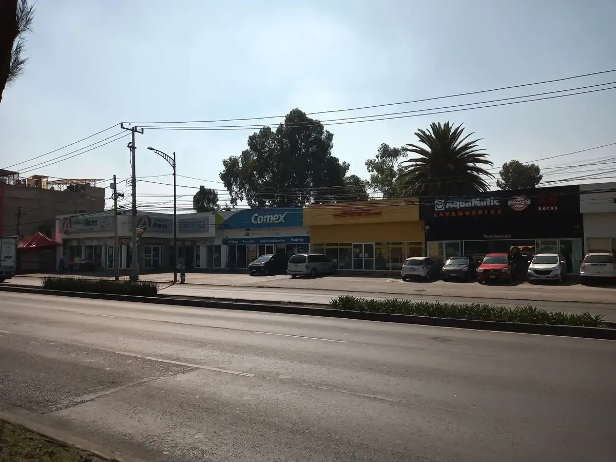 Local Comercial Spot2