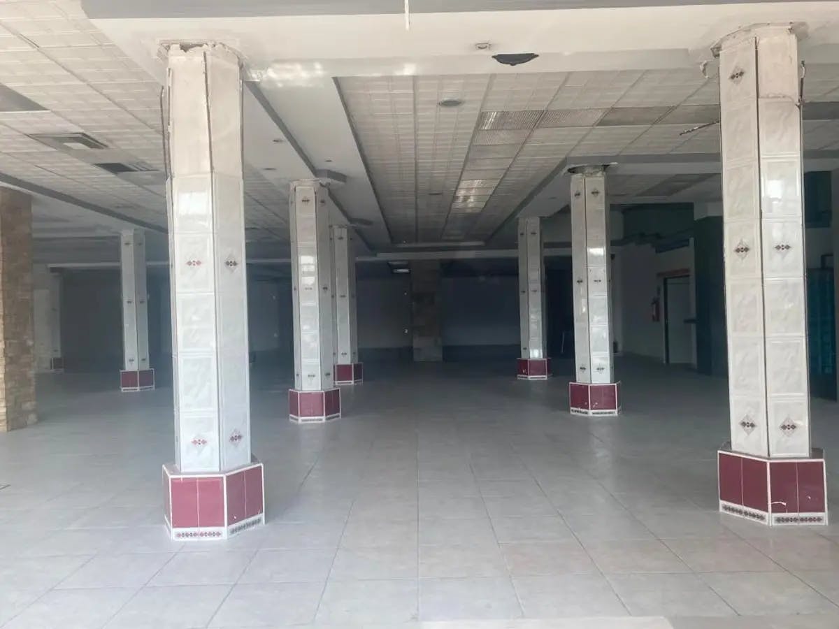 Local Comercial Spot2