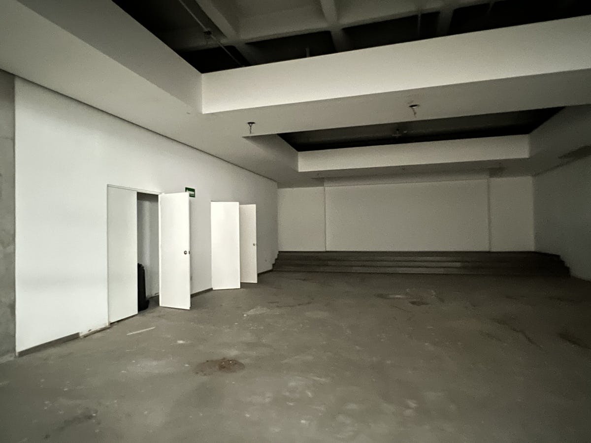 Local Comercial Spot2