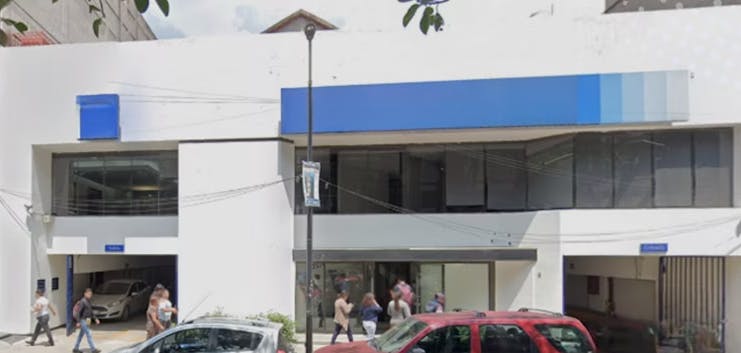 Local Comercial Spot2