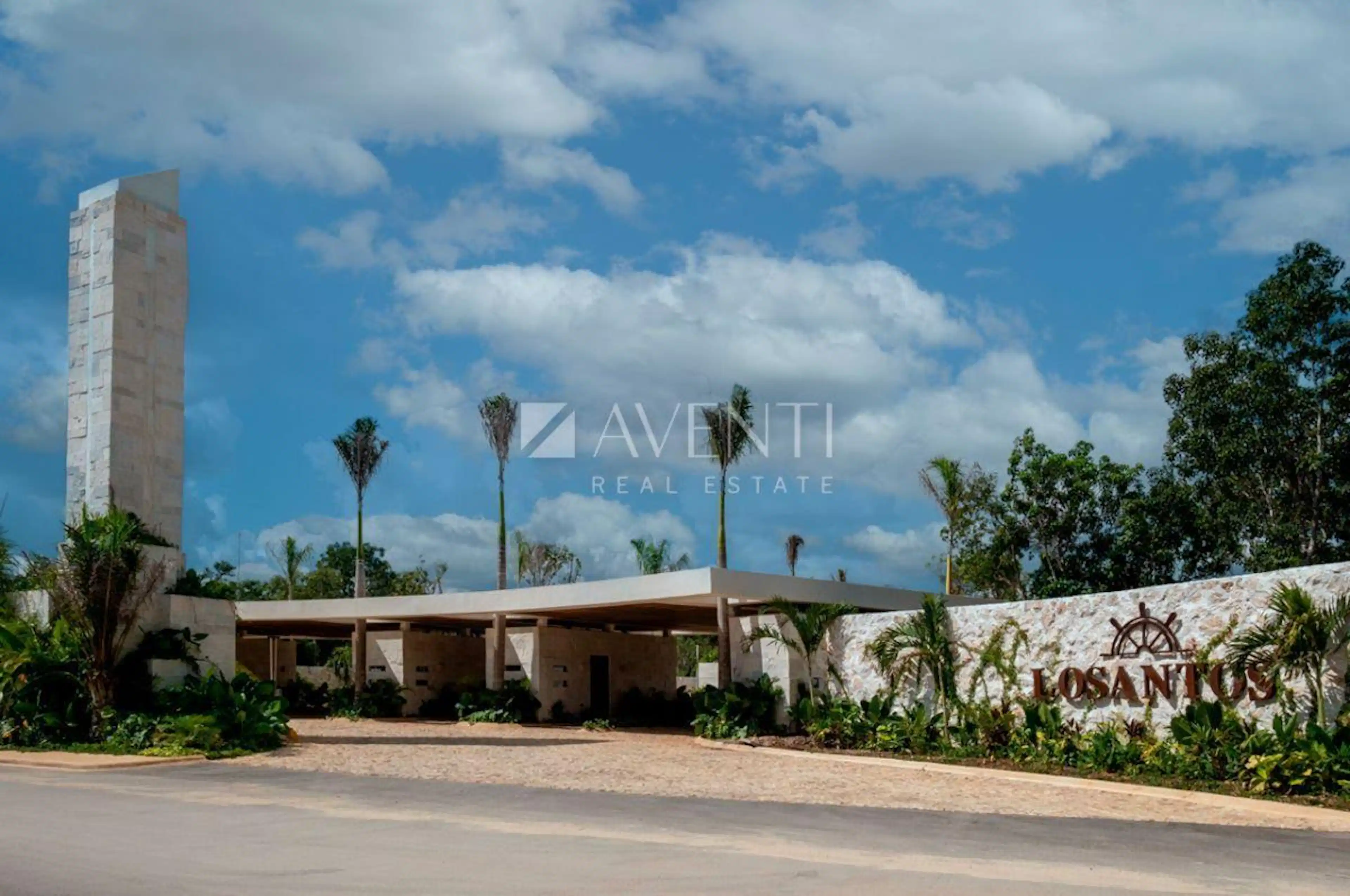 Terreno En Venta, Losantos Huayacan, Cancún Quintana Roo.
