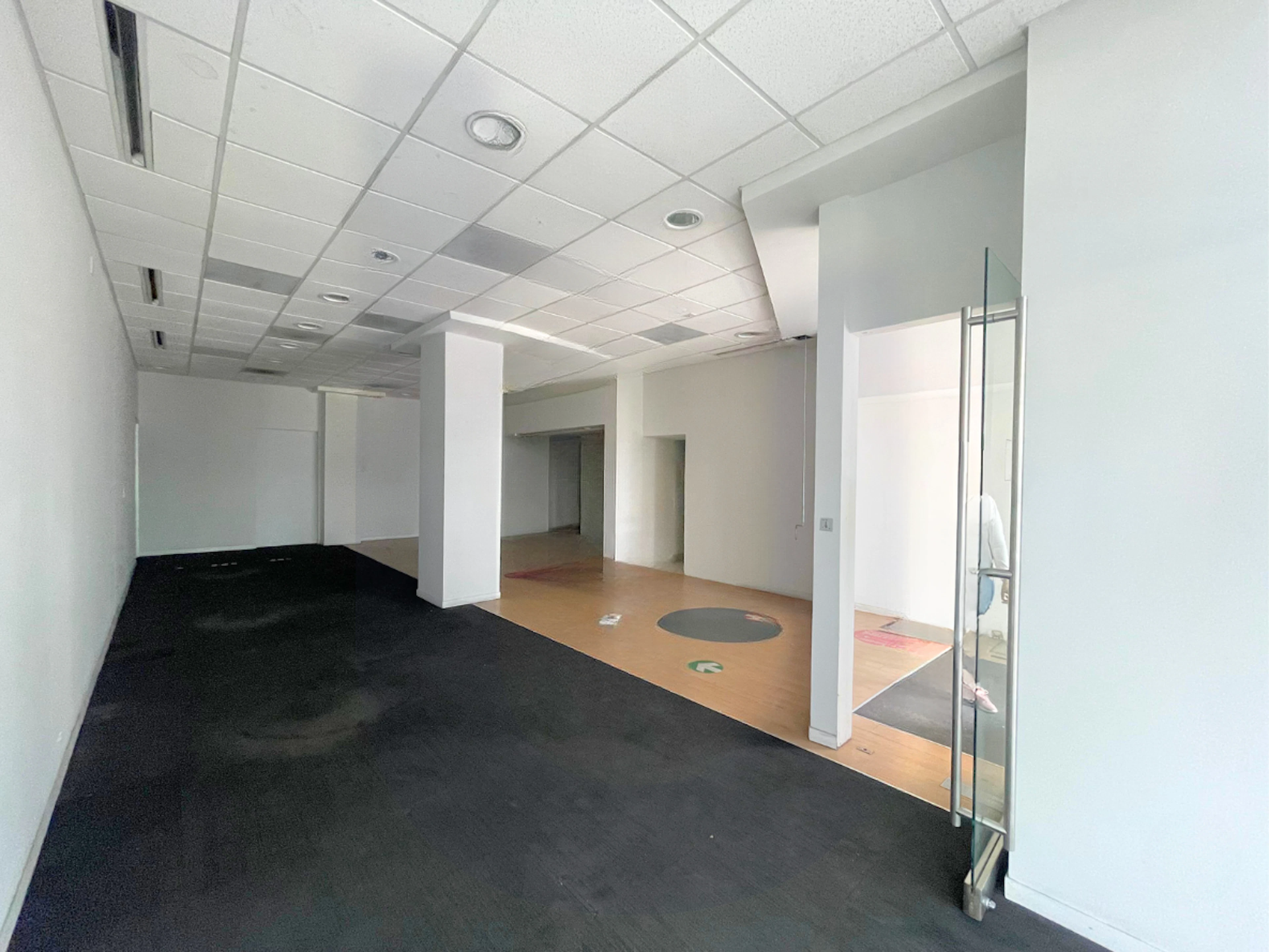 Local Comercial Spot2