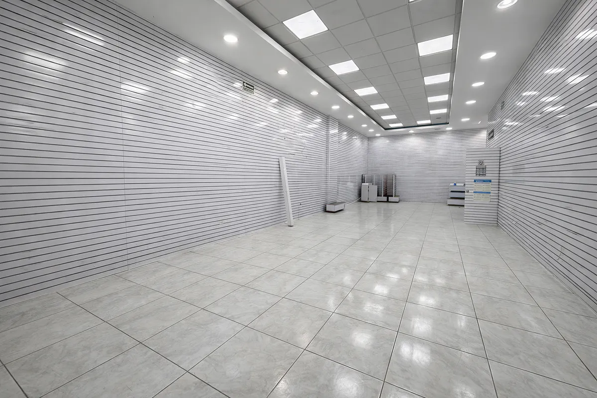 Local Comercial Spot2