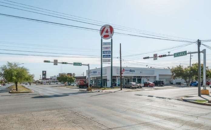 Local Comercial Spot2