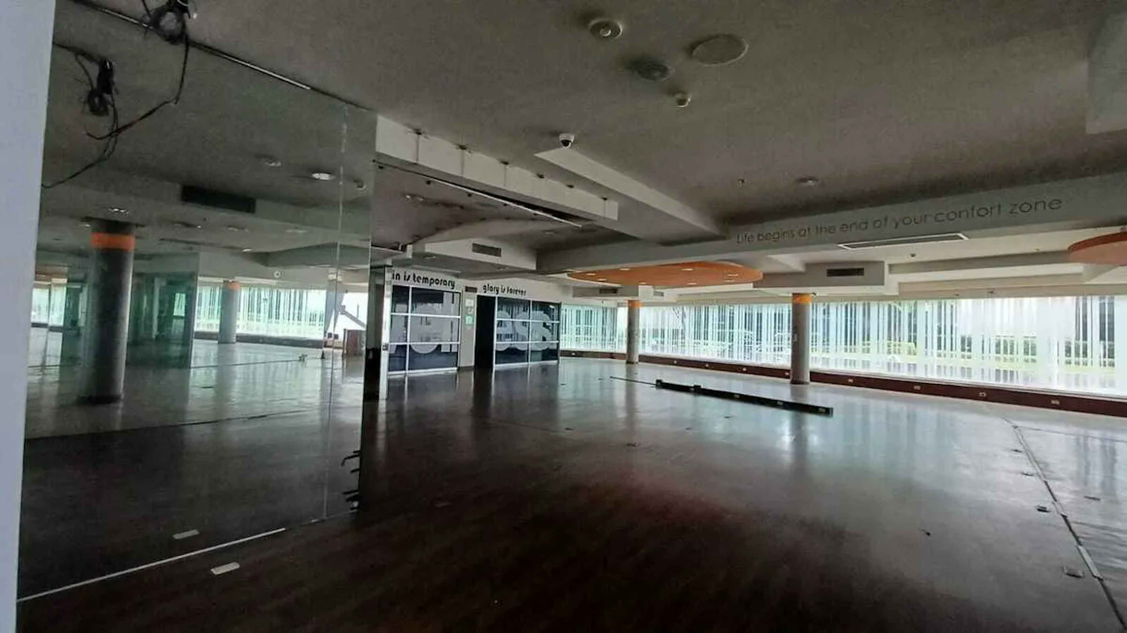 Edificio Molier Del Valle 7716