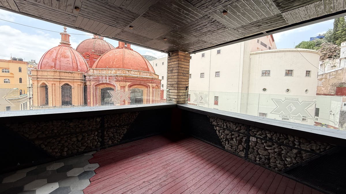 Local Comercial Spot2