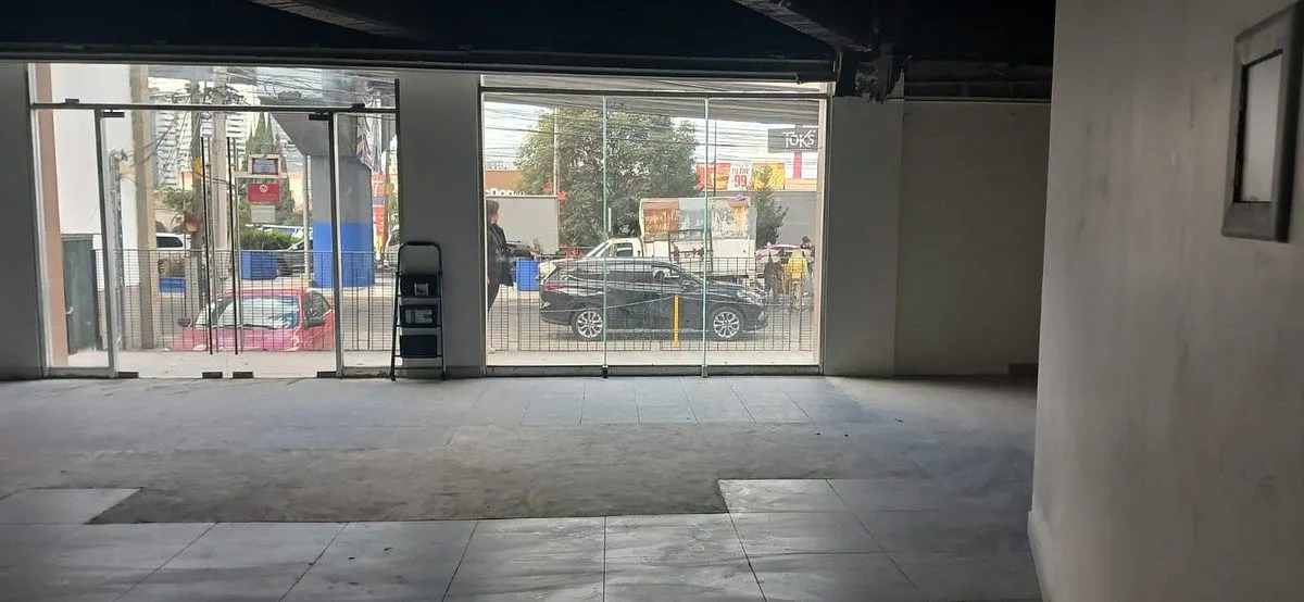 Local Comercial Spot2