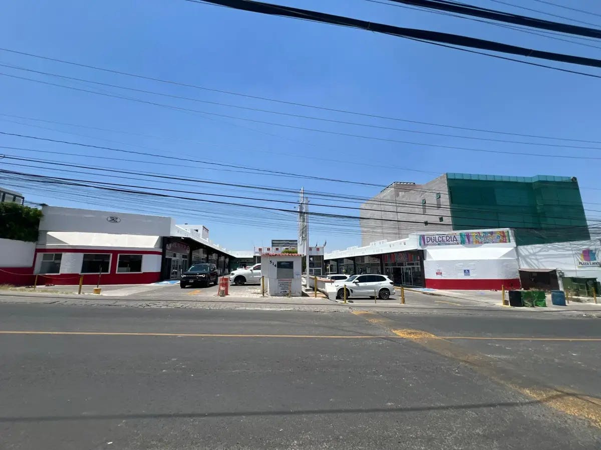 Local Comercial Spot2