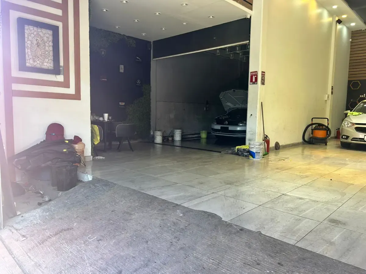 Local Comercial Spot2
