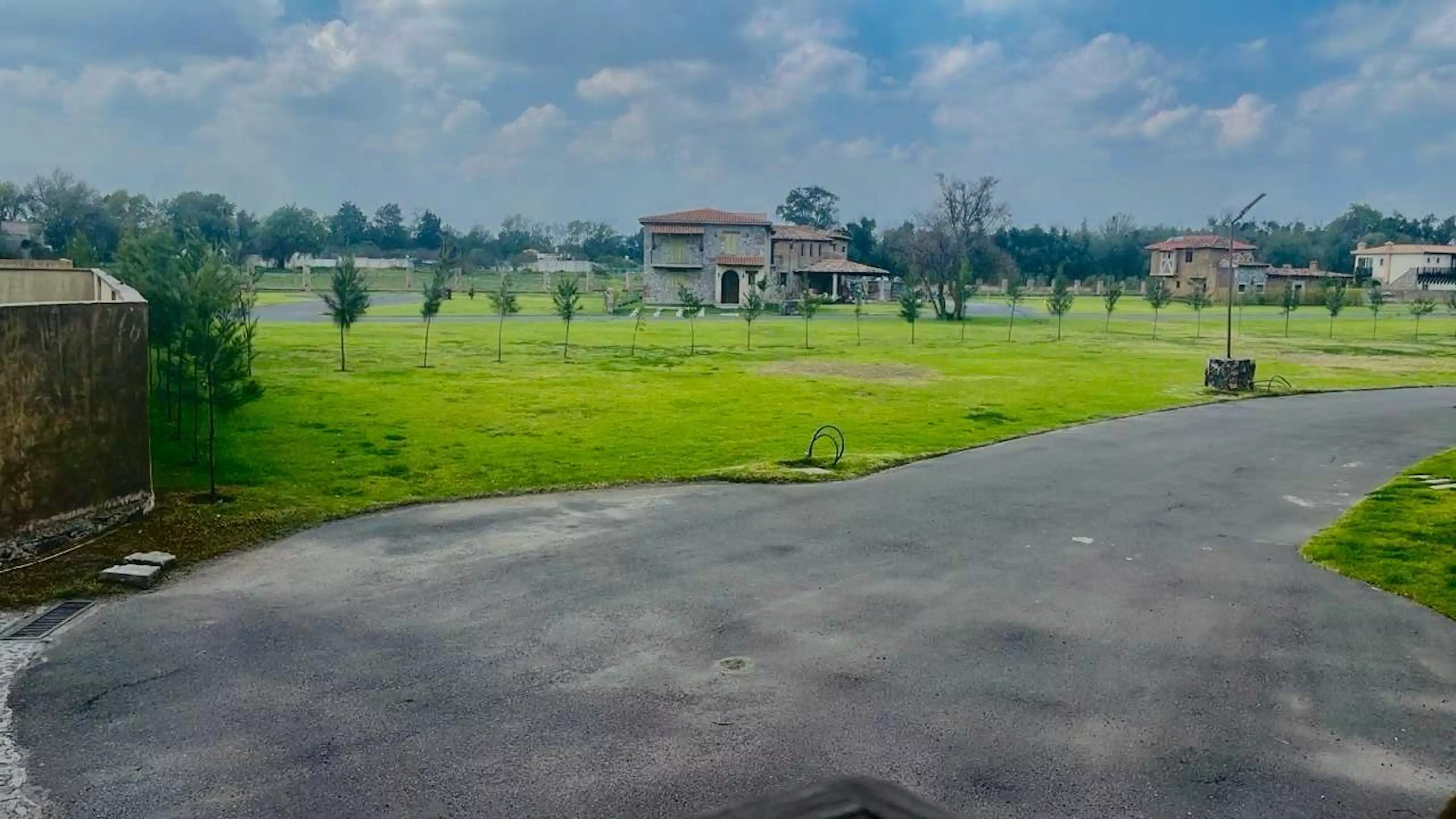 Terreno En Venta - Valquirico - Cluster Barrio Bosques