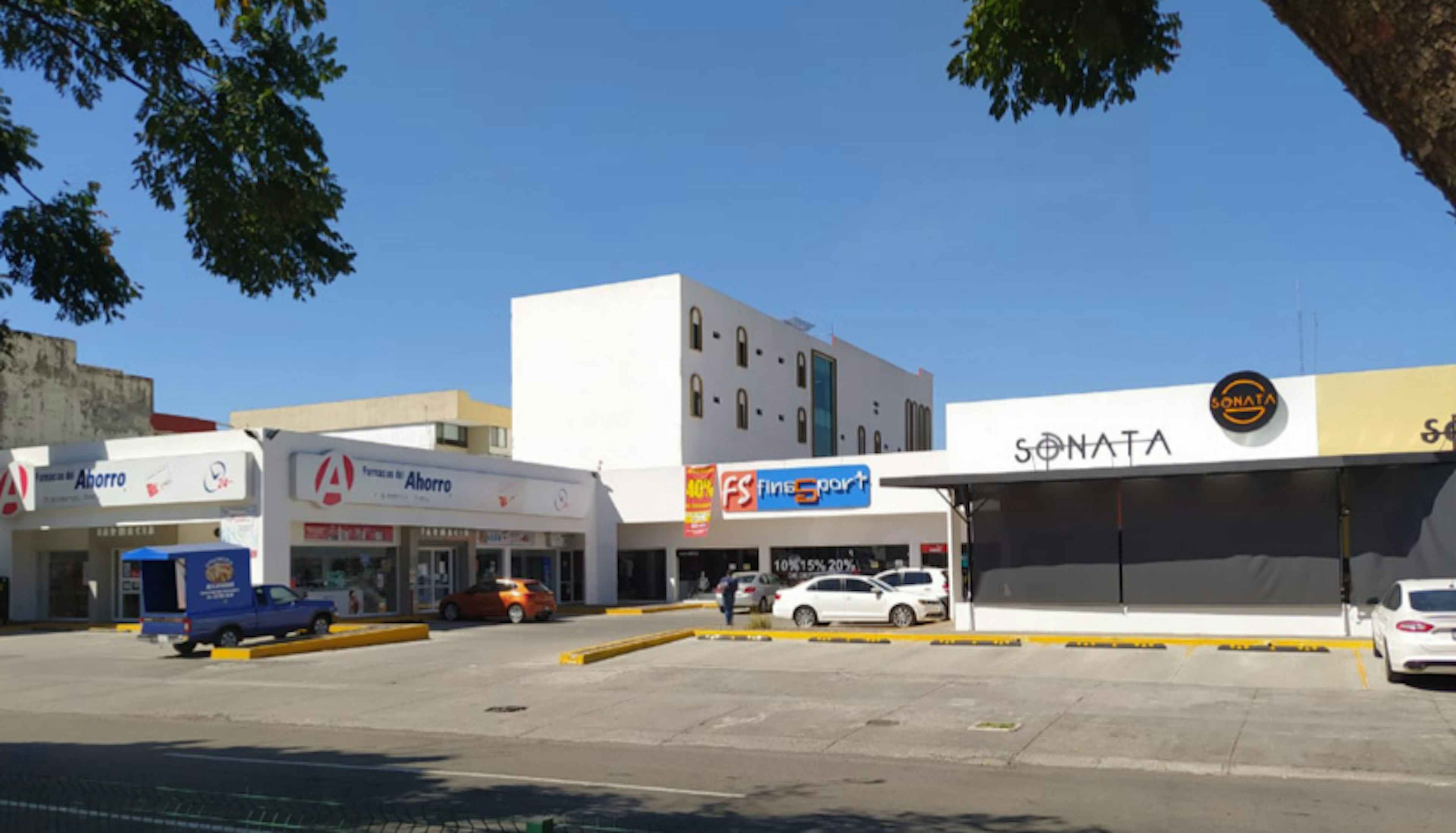 Plaza Lazaro Cardenas