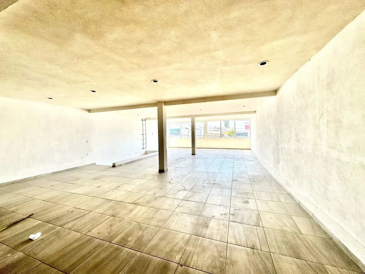 Local Comercial Spot2