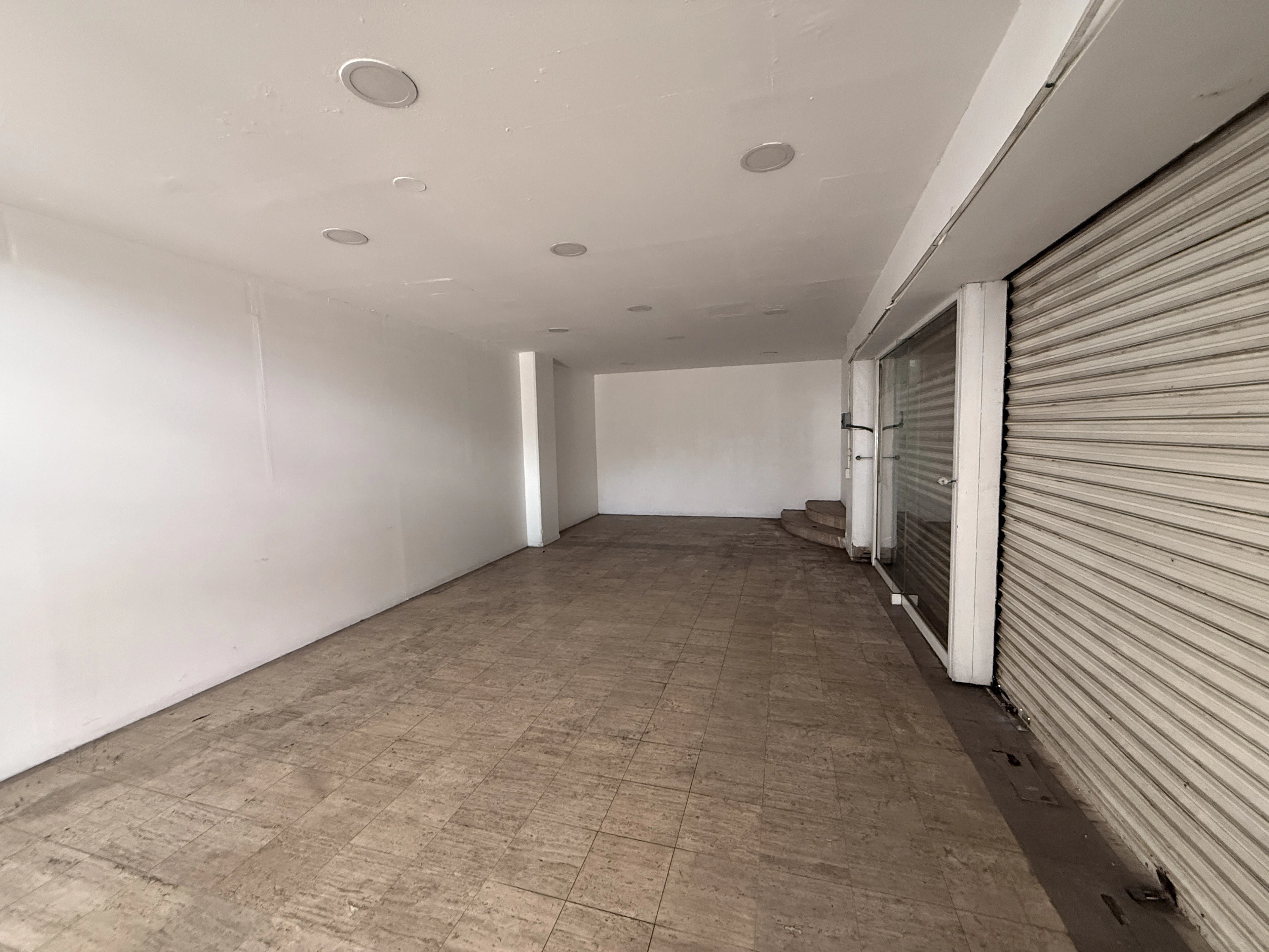 Local Comercial Spot2