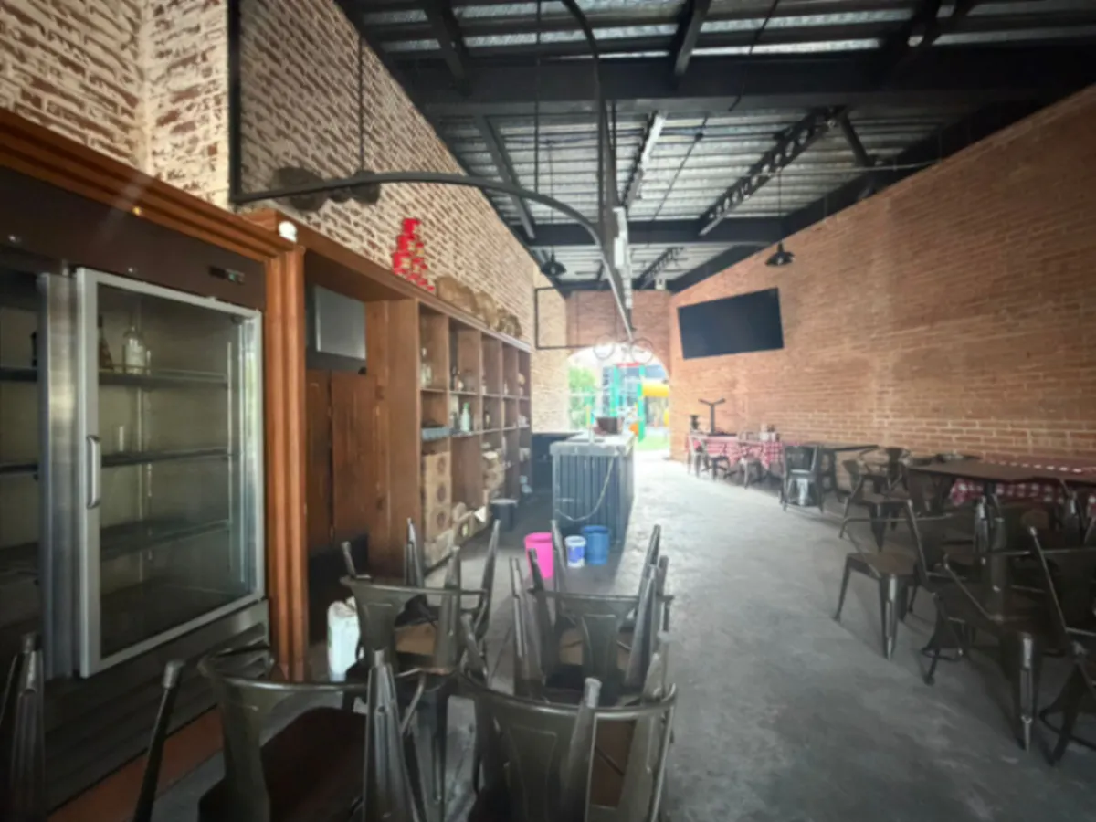 Local Comercial Spot2