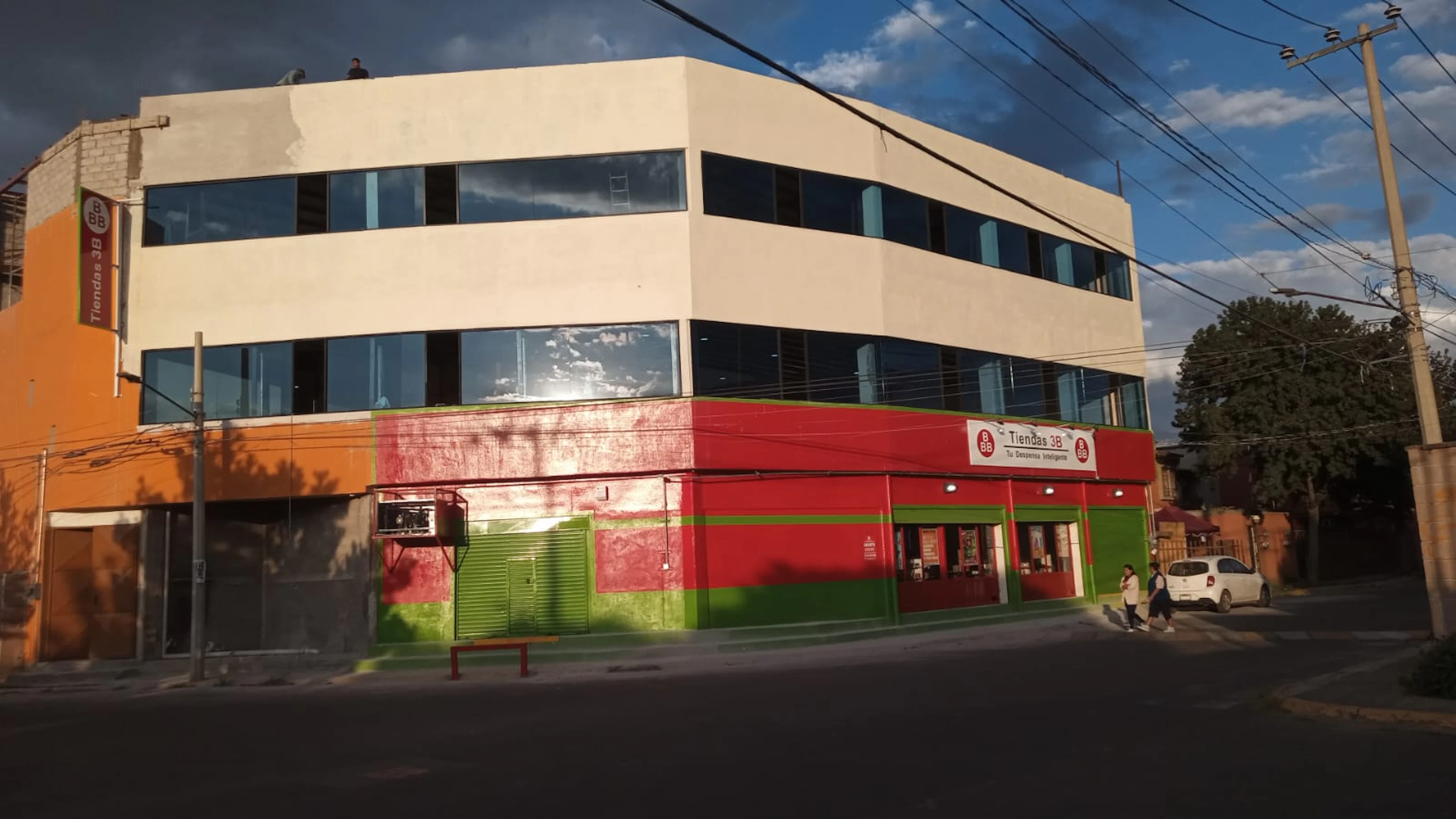 Local Comercial Spot2