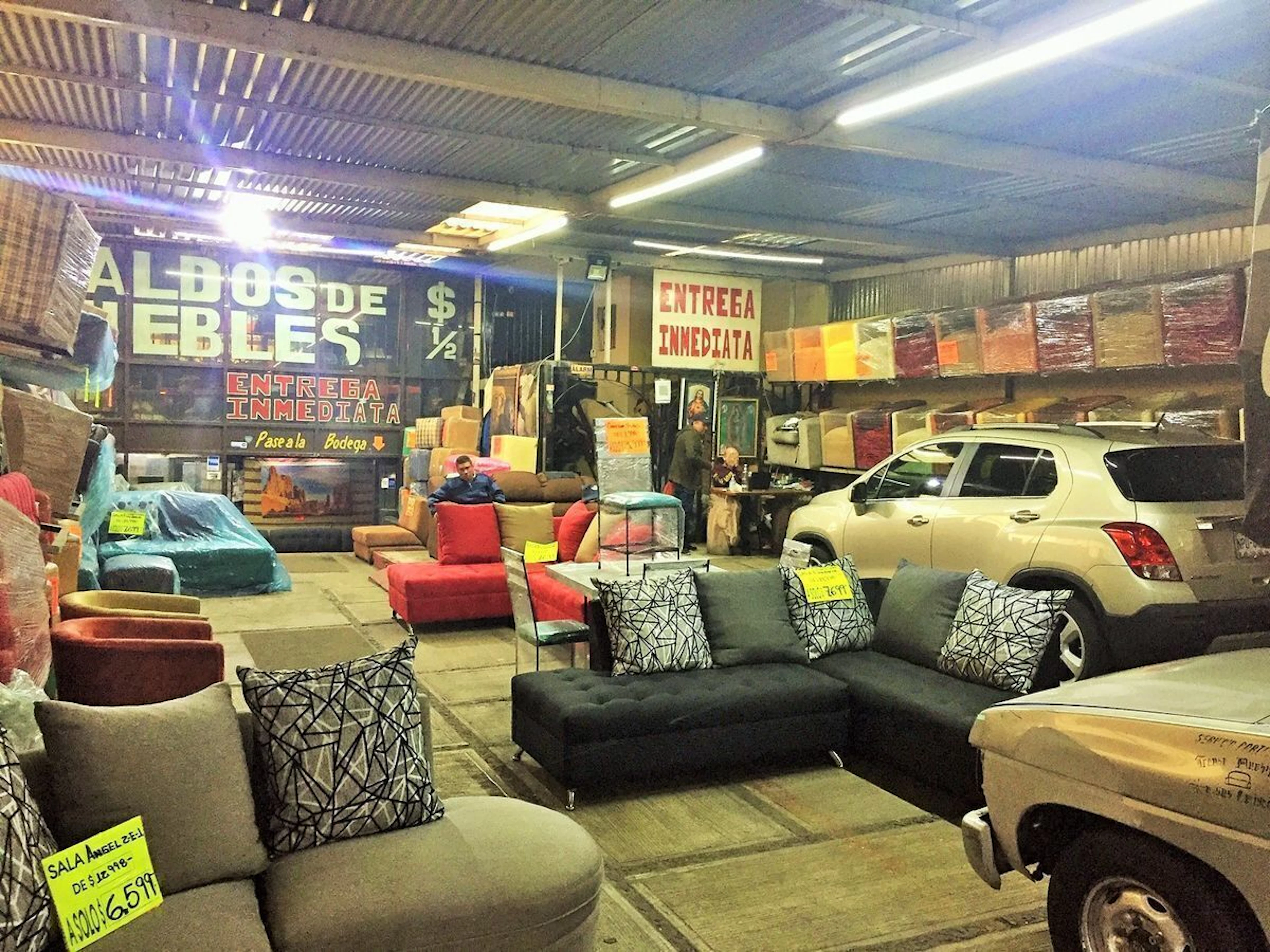 Local Comercial Spot2