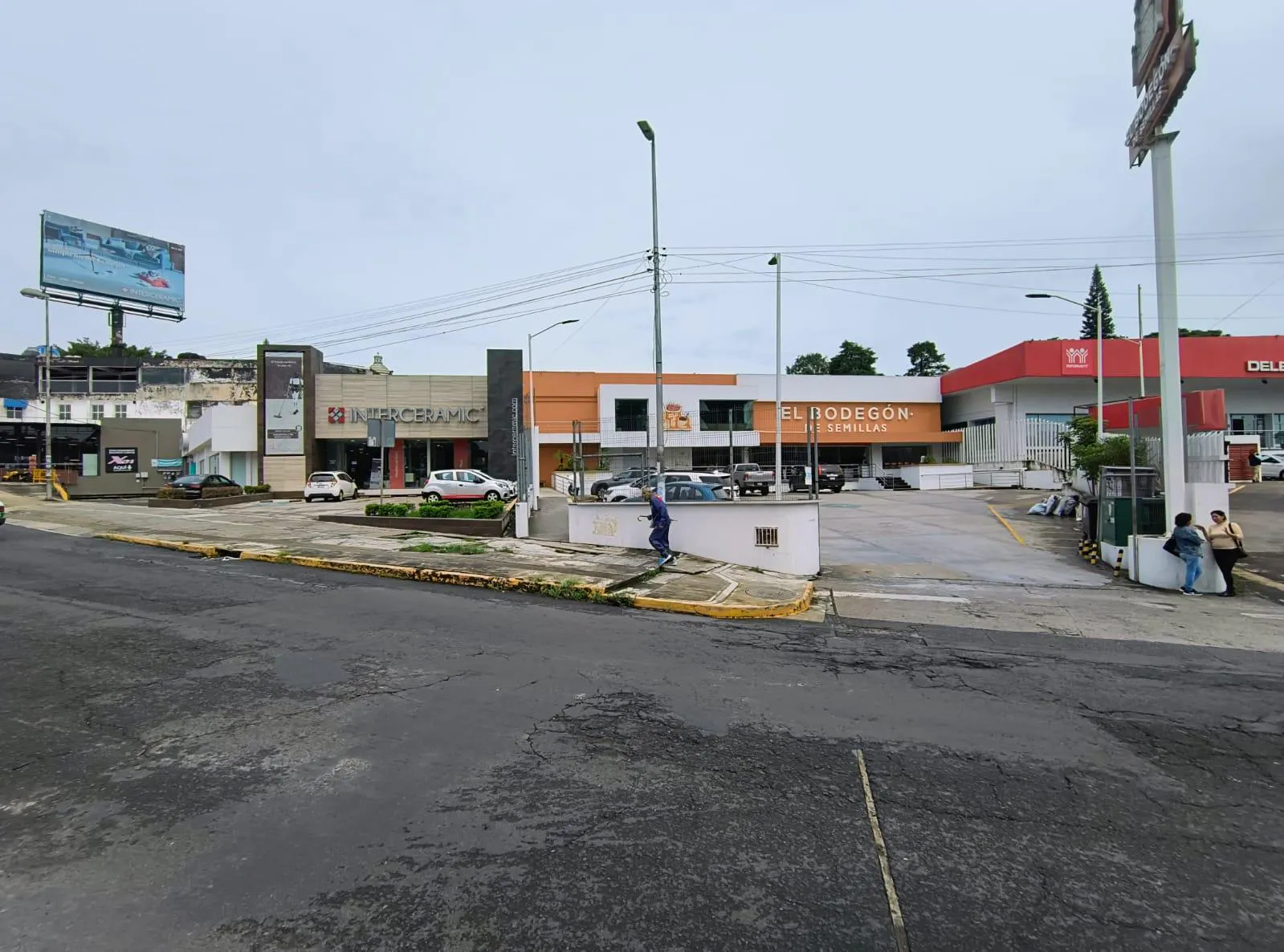 Local Comercial Spot2
