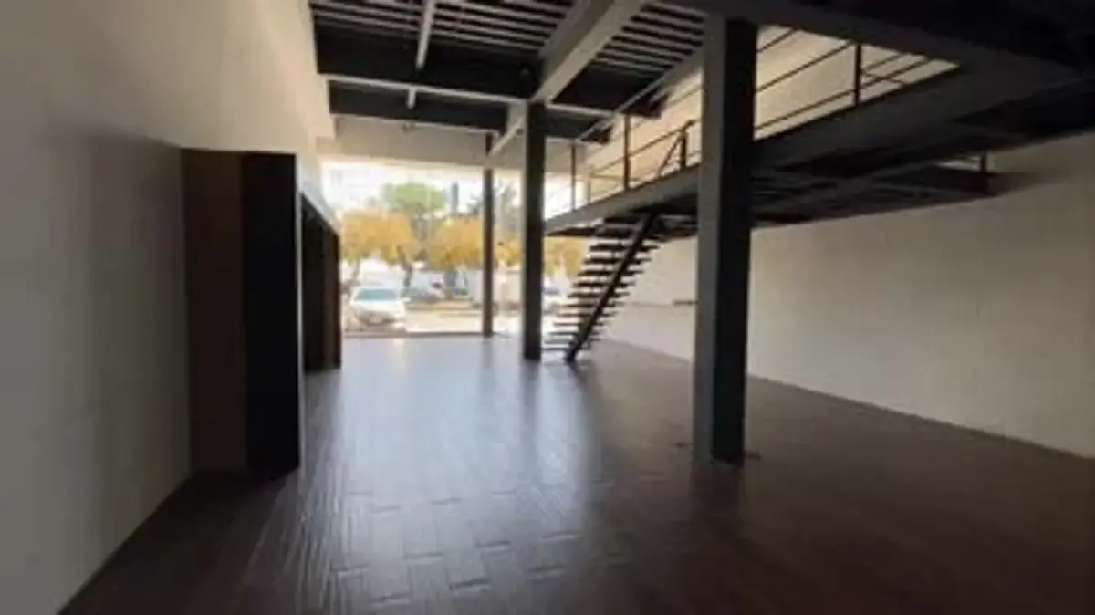 Local Comercial Spot2